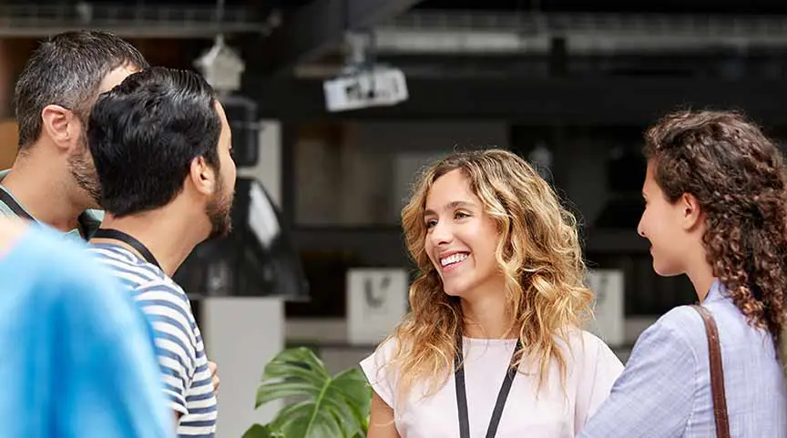 Do You Struggle With Building a Network? 5 Networking Tips for Women